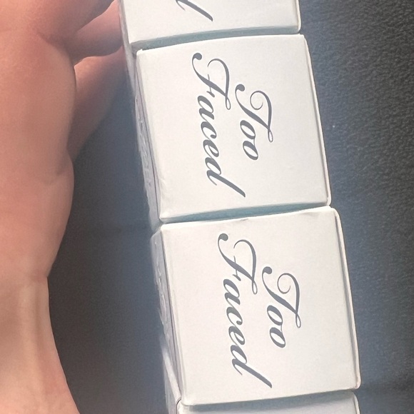 Too Faced Shadow Insurance primer - new $28 - Picture 7 of 7